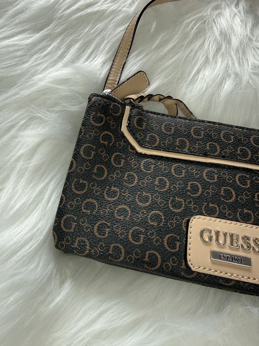 Guess torebka damska z monogramem na ramię do ręki Logo brązowa beżowa