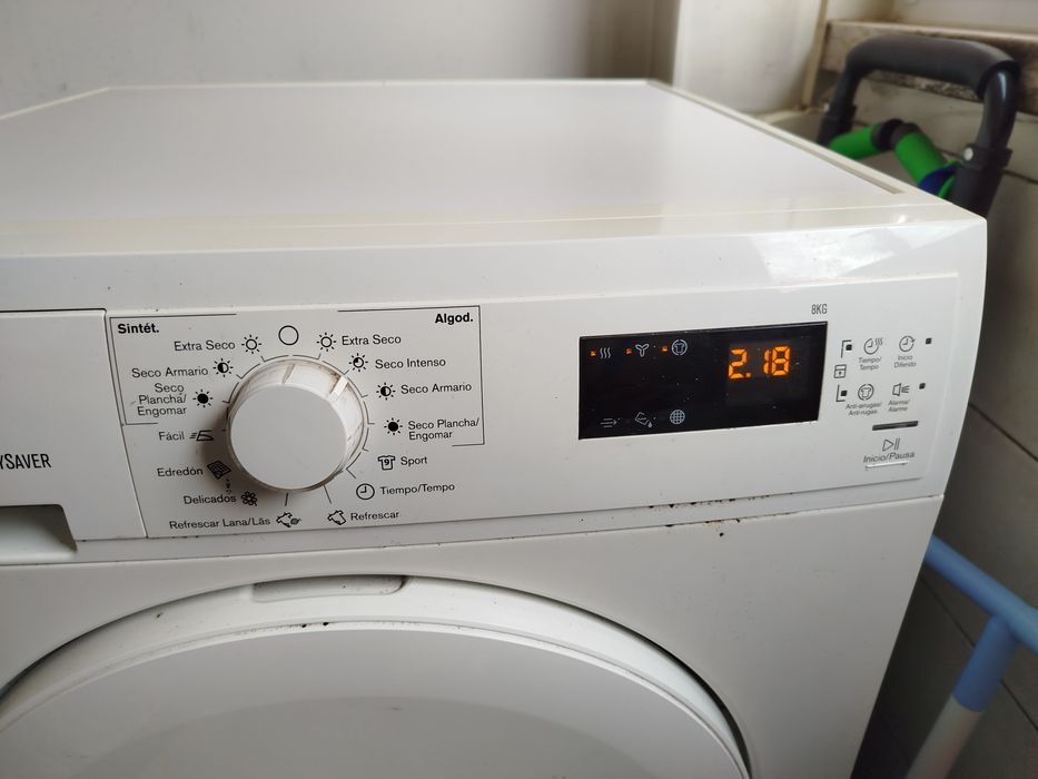 Máquina de Secar Roupa Eletrolux