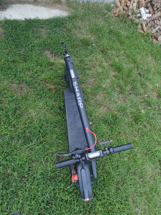 Hulajnoga elektryczna sharp EM-KS2AEU-B