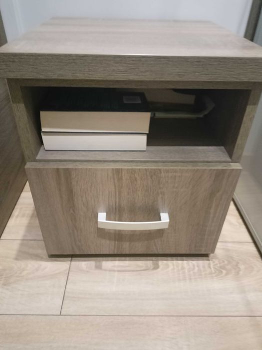 Łozko drewniane 160/200 z funkcją szafy