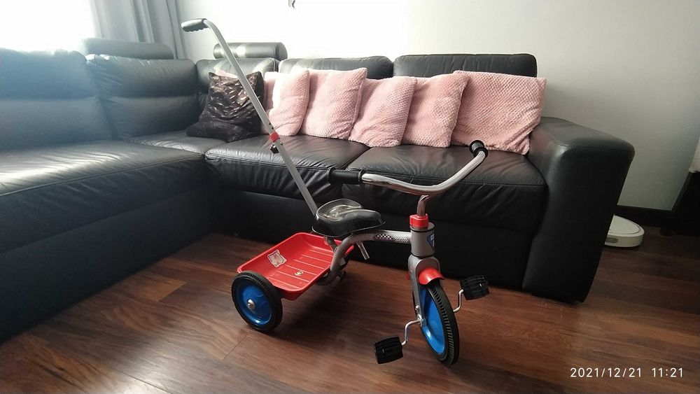 Rowerek trójkołowy z wywrotką