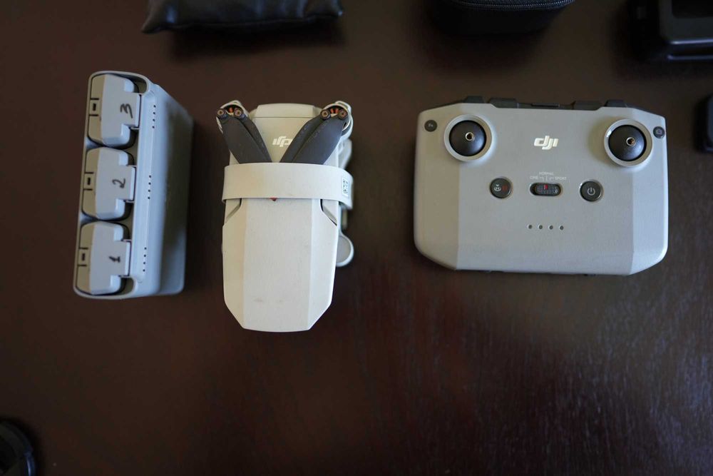 DJI Mini 2 Fly More Combo - Drone459441623564308483