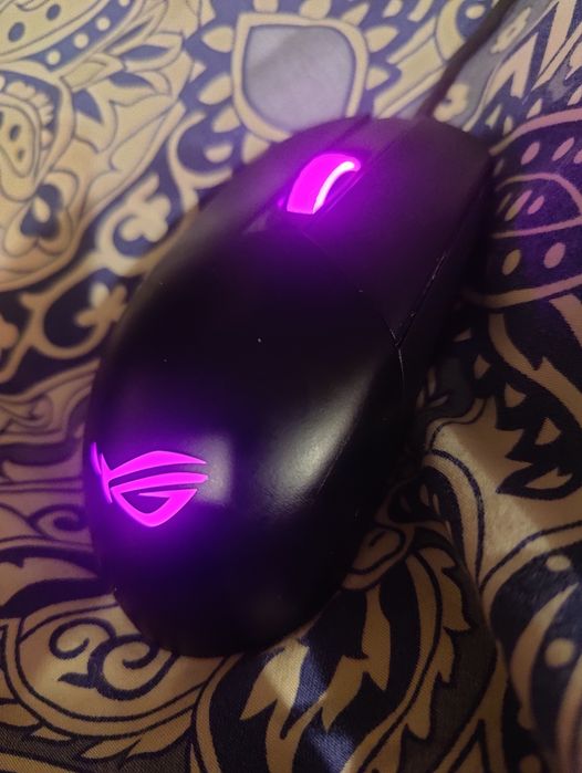 myszka Asus Rog strix impact III