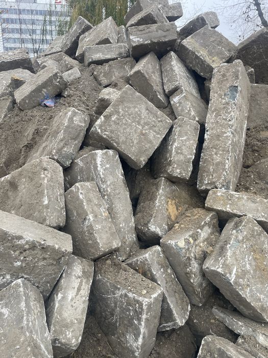 Gruz asfaltowy , betonowy , kruszywo drogowe