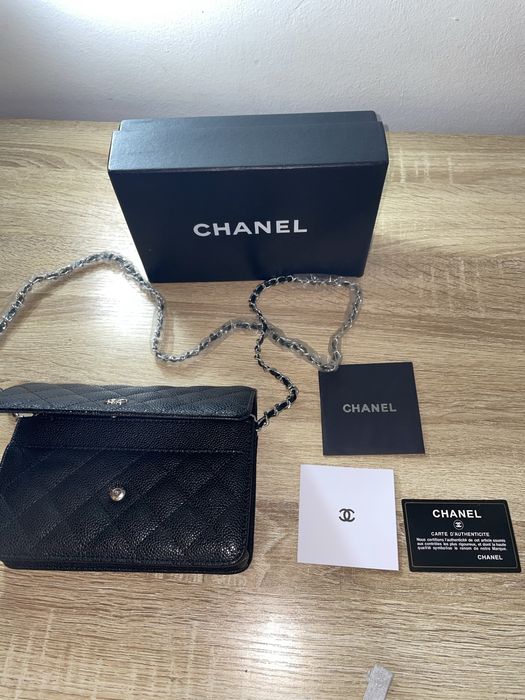 Chanel woc black