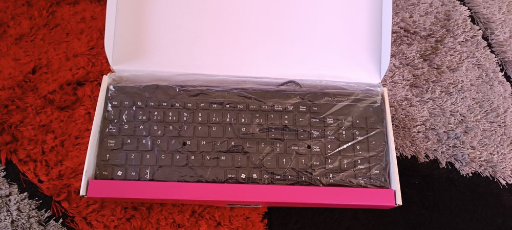 Teclado MKPlus compact imaculado64283910075779121