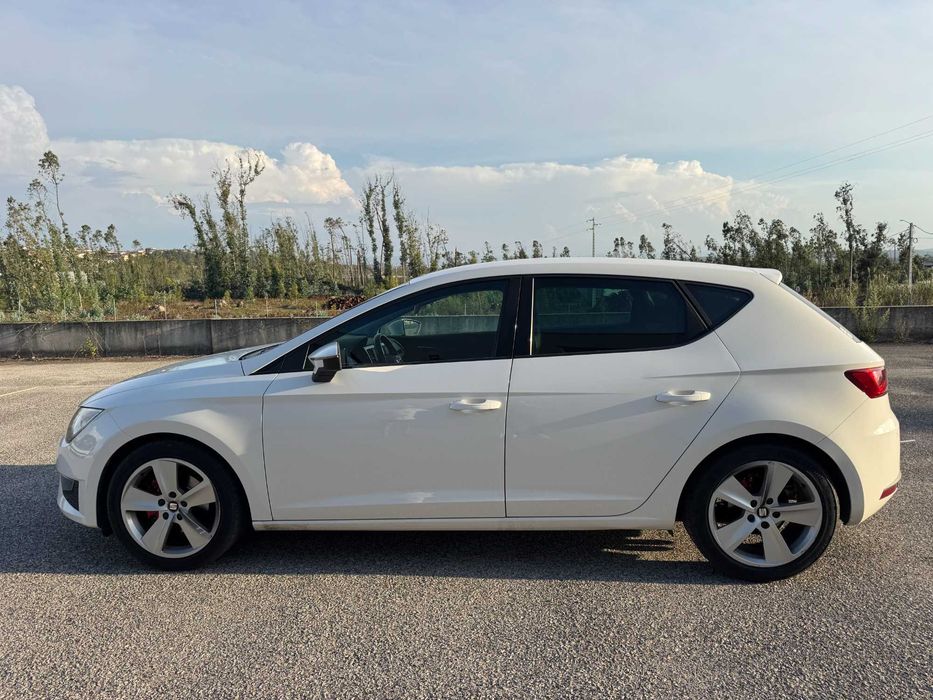SEAT Leon 2.0 TDI FR 150cv | 2013 | Muito bom estado