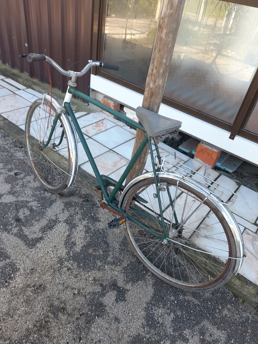 Bicicleta antiga Pasteleira