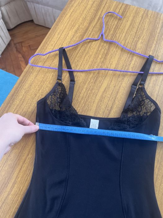 Коригуюча сукня