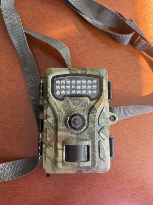 Fotopułapka REDLEAF RF06 z kompletem akumulatorów i karta pamięci 32gb