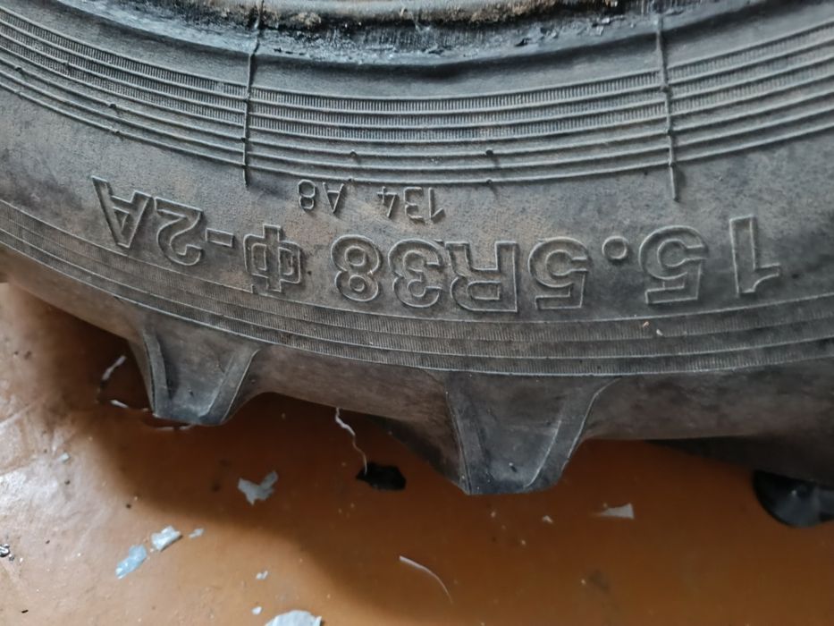 Opona 15.5 r38 z ciągnika MTZ