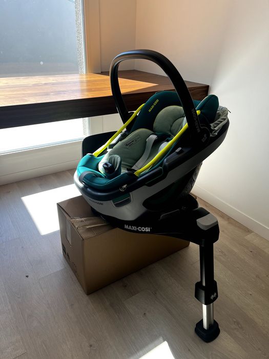 Ovo + Base Isofix MaxiCosi