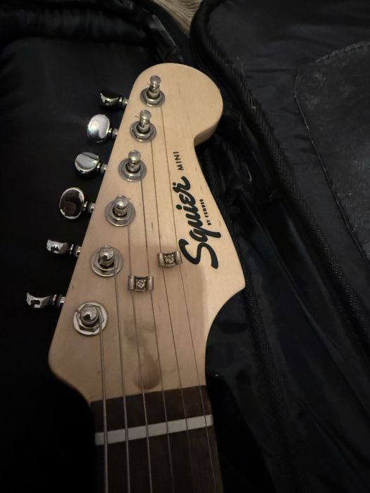 Vendo guitarra fender 3/4 junior com 3 meses.