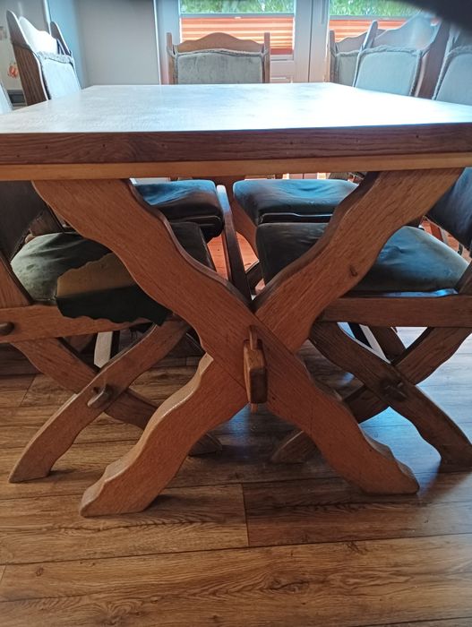 Stół dębowy z 6 krzesłami