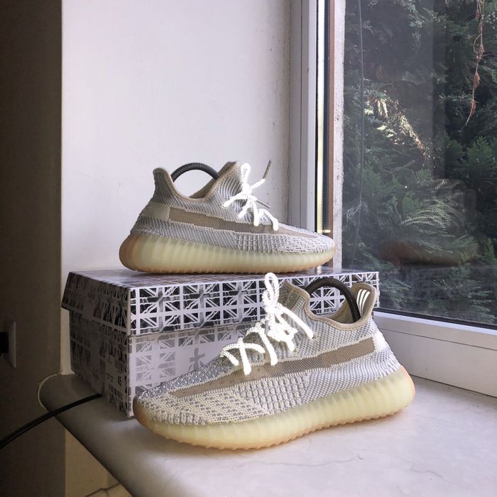 Жіночі Кросівки Adidas Yeezy Boost 350 V2