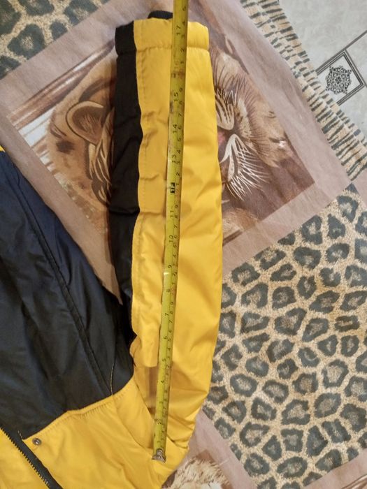 Демисезонная куртка на мальчика