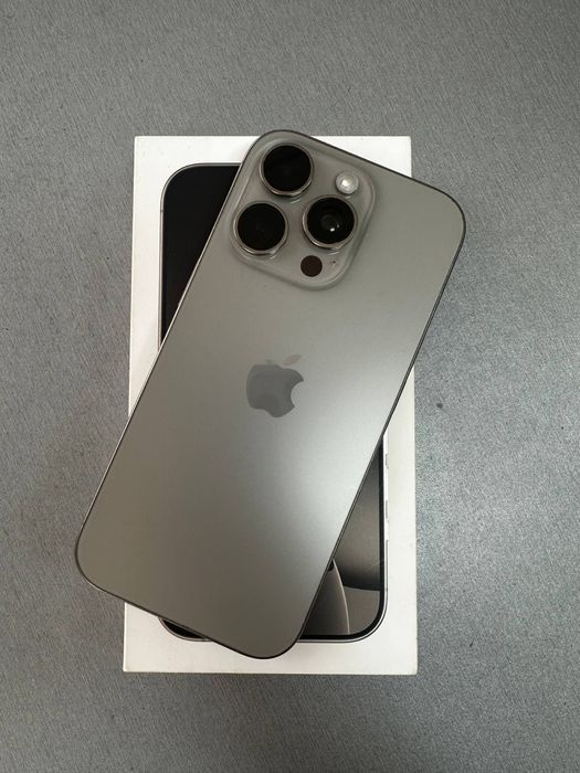 IPhone 16 pro 256  gb