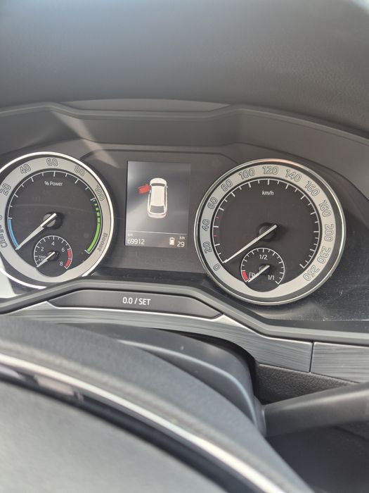 Skoda superb iii hybrid