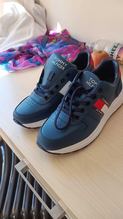 Buty Tommy Hilfiger 40 skóra naturalna