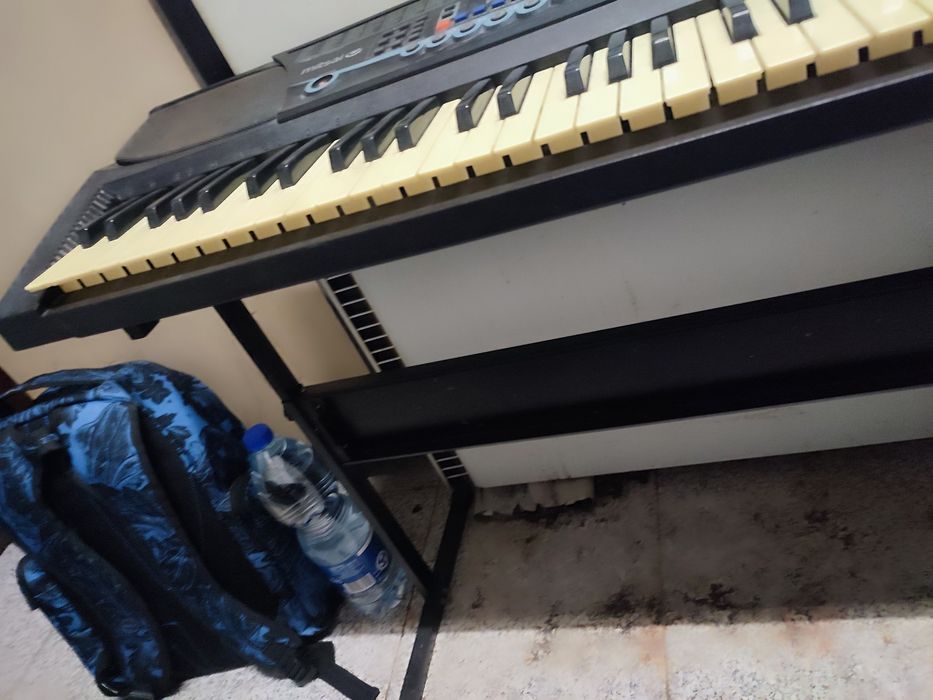 Piano de 54 teclas Mitsai