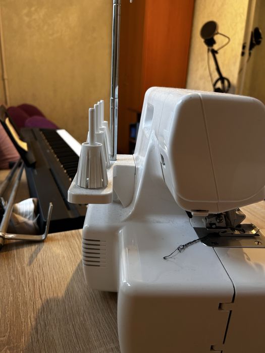 Оверлок Janome T-34