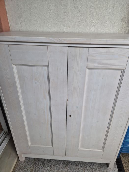Movel ikea 2 portas 3 prateleiras