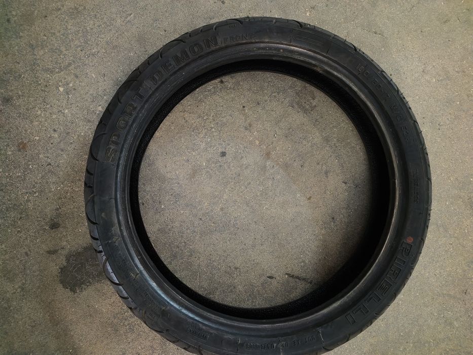 Pneus 130/80r17 e 100/80r17