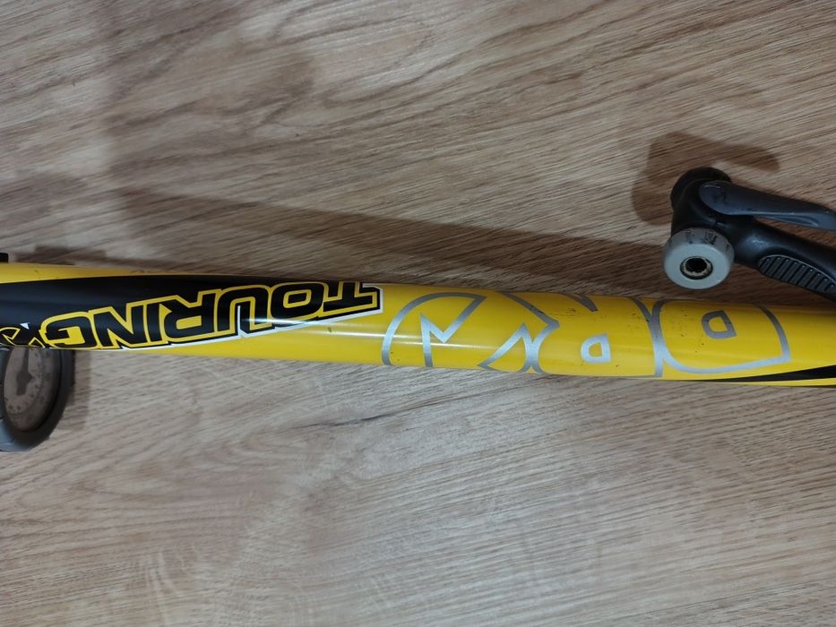 Bomba bicicleta, Selim bontrager carbono ultralight