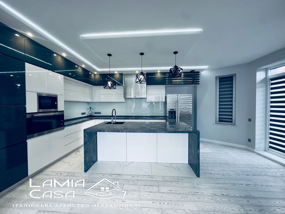 Продаж VIP будинку у престижному районі