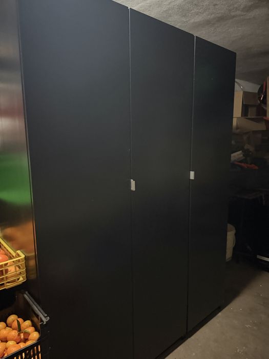 Guarda roupa ikea preto