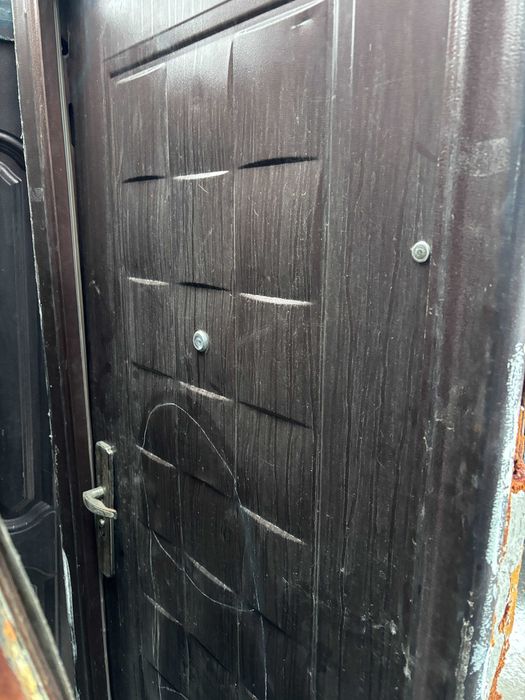 Дверь  стальная  входная металлическая дверь 2050 х 860 см