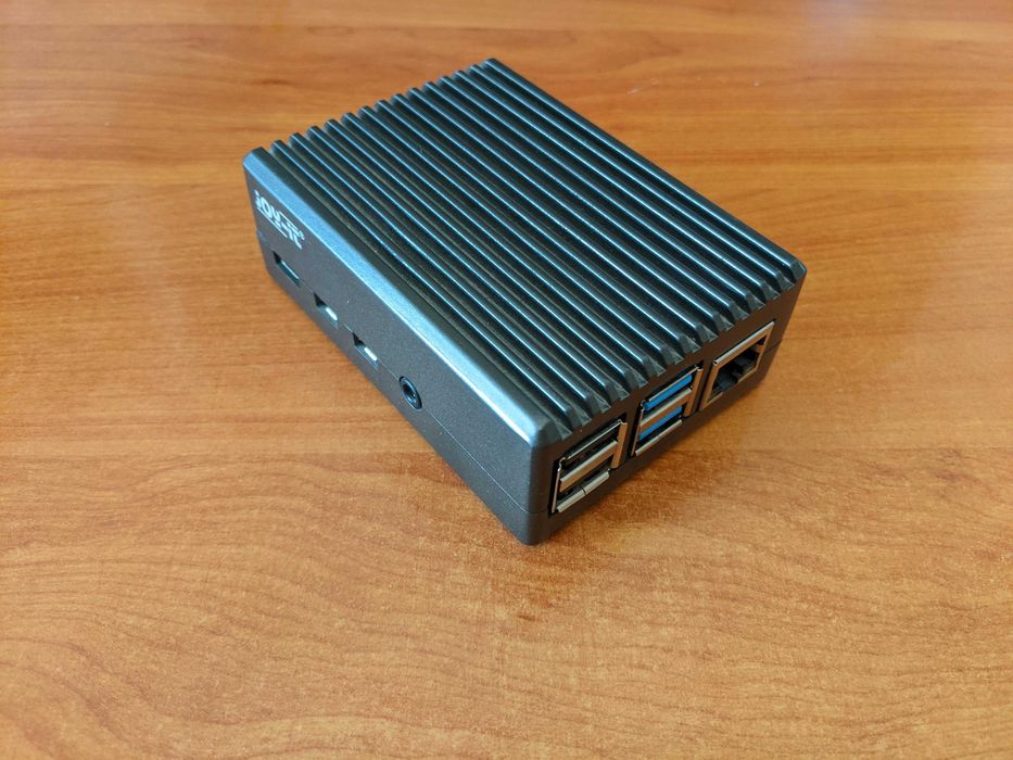 Raspberry pi 4 2GB + Caixa metálica + Carregador + Cartão SD 32GB