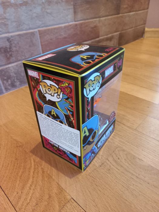 Fanko pop Captain America(648) Marvel Special Edition