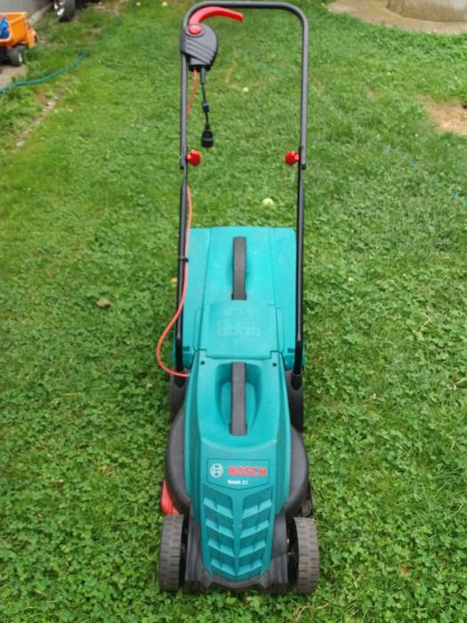 газонокосарка бош ротак 32