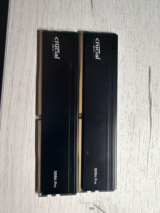 Crucial ddr4 pro 32 GB  3200 MHZ