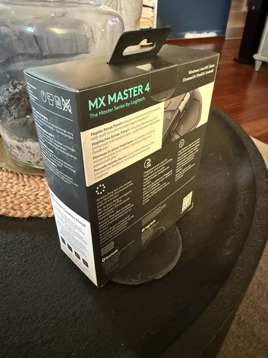 Logitech MX MASTER 4