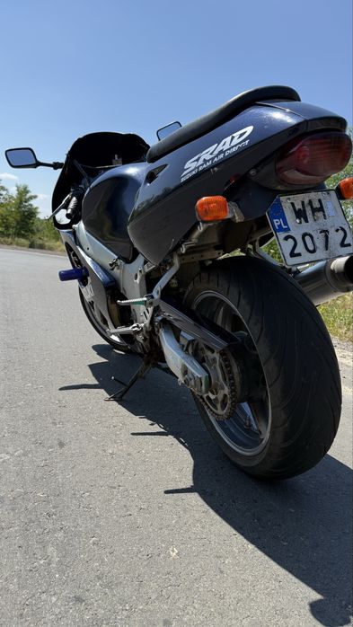 Продам suzuki gxr 600!