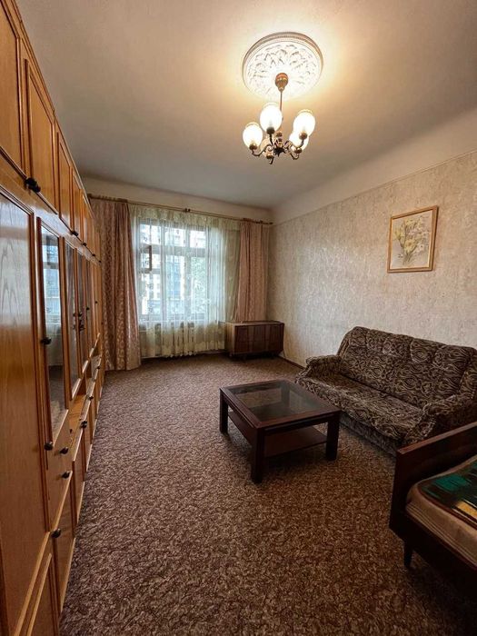 Продаж квартири у преміум центрі. Майдан Павлівський 2, сквер Стрілка