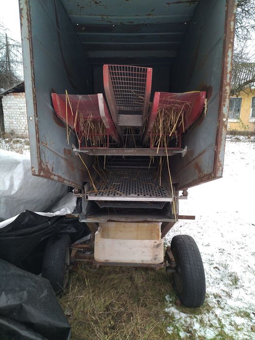 Продам мінікомбайн зерновий.