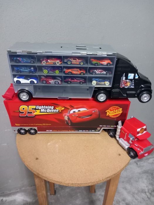 Camião Lightning McQueen