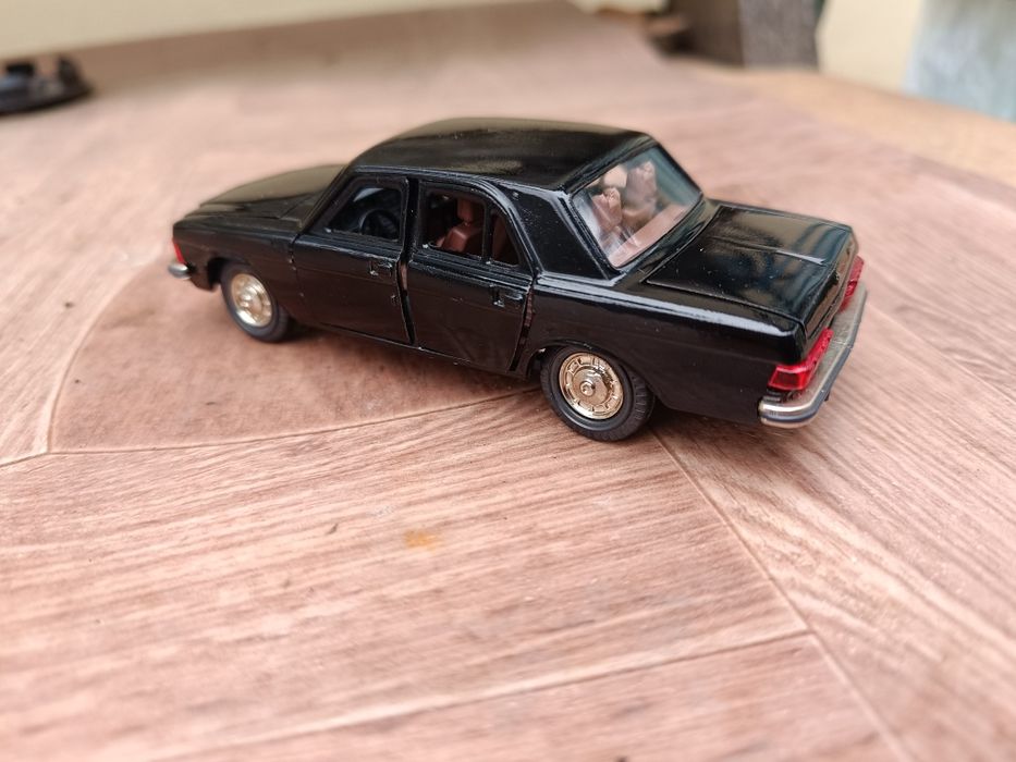 Продам газ 3102 волга. Масштаб 1 :43. Саратов.