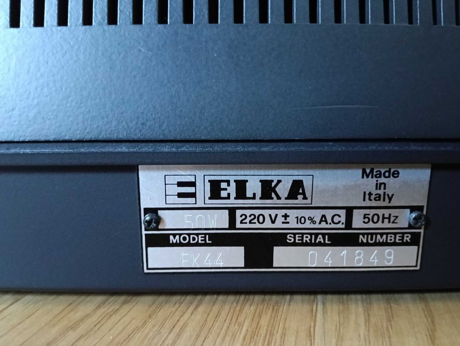 Sintetizador Elka EK-44