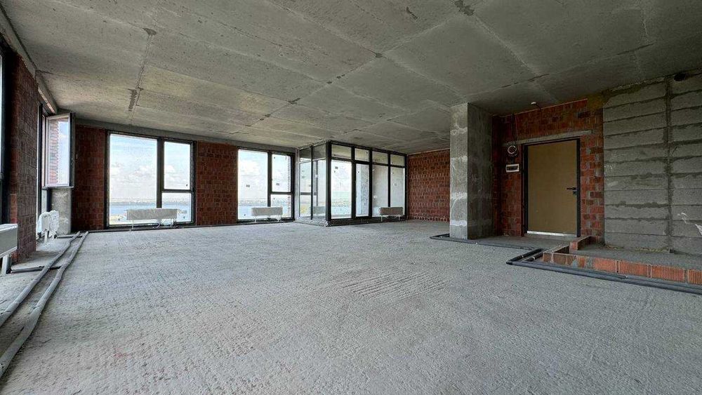 Продам панорамну 3к-4к квартиру в ЖК MARSHALL