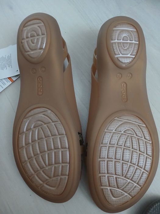 Crocs sandały w10