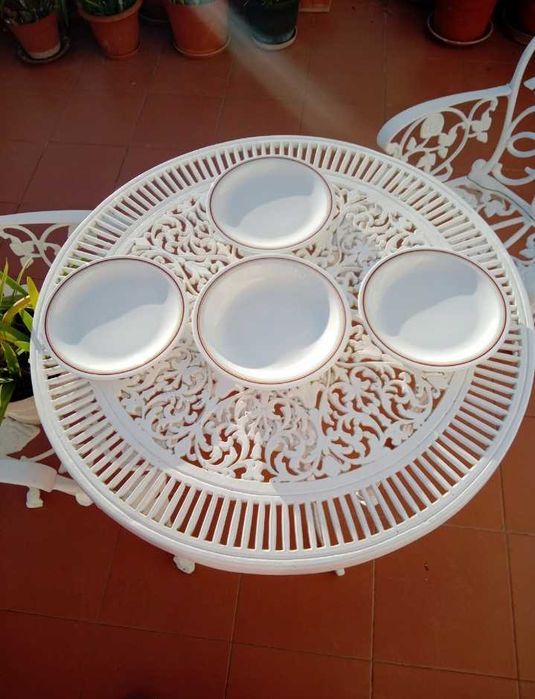 Conjunto 4 pratos brancos (1 de sopa + 3 de sobremesa/lanche) Delta