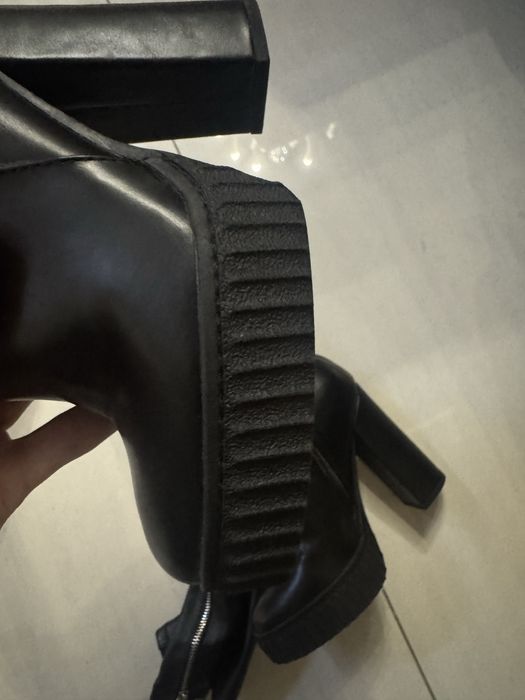 Sprzedam kozaki guess model : FLDLR3 ELE11