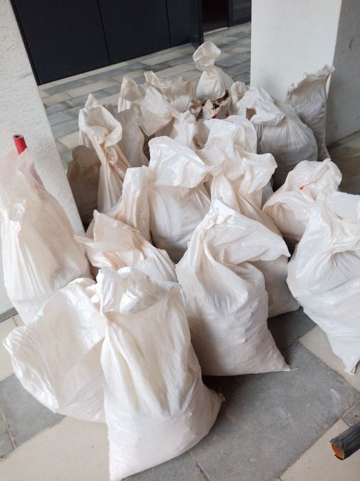 Вивіз будівельного сміття , старих меблів , та побутового мусору