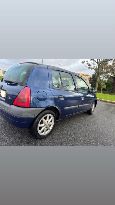Renault clio 1.2ano 2000 inspeção em dia