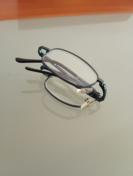 oculos de leitura  lentes grau +1 			NOVOS