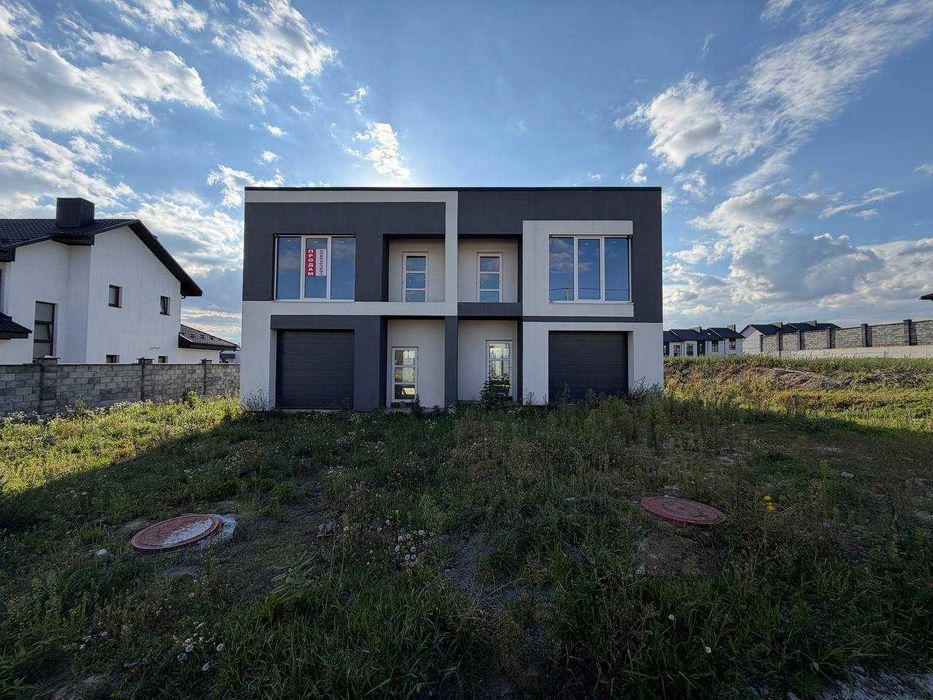 3-кімнатний котедж 110 м² з гаражем та 5 сотками у масиві Макарова